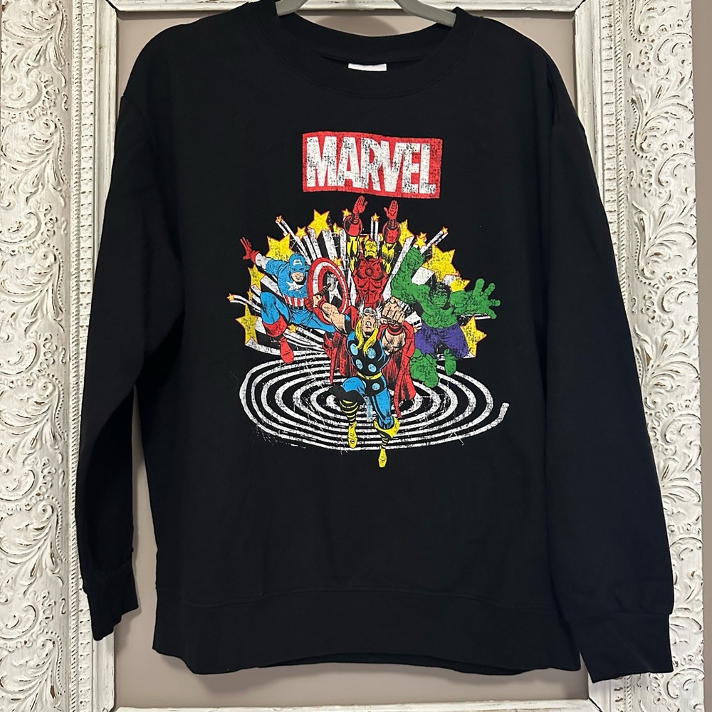 Marvel Black Graphic crewneck sweatshirt. Great back hit!  ❣️